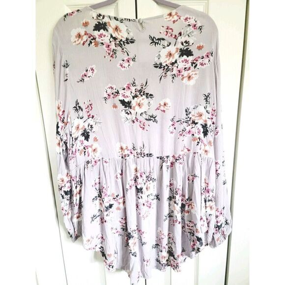 Torrid 2 Floral Baby Doll Tunic Top Keyhole Long Sleeve Blouse Flowy Pale Purple - Picture 2 of 7